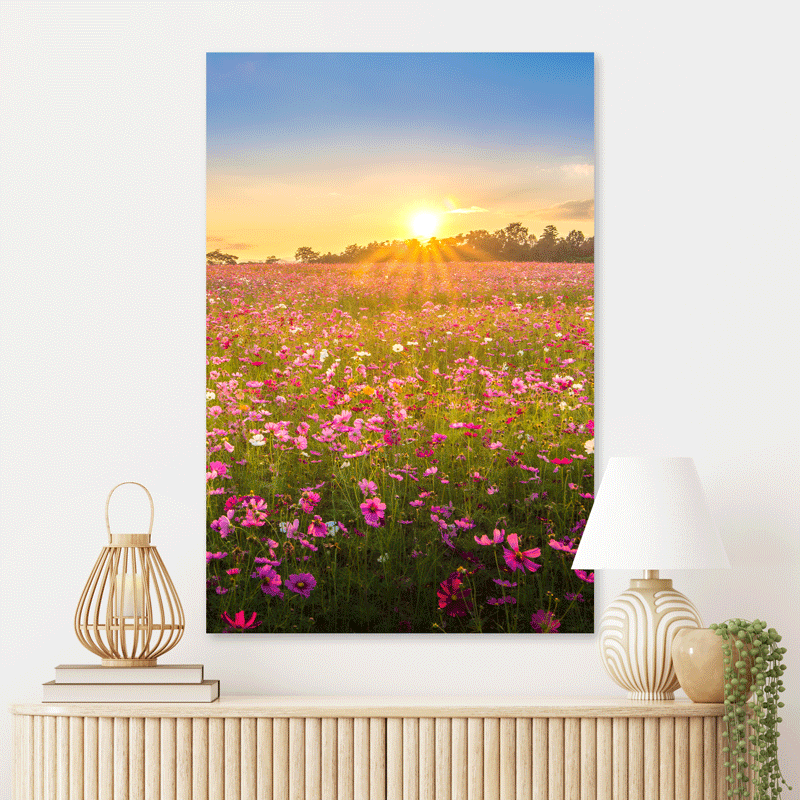 Schilderij Betoverende Bloemenveld bij Zonsondergang